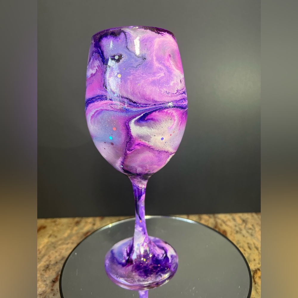 Handcrafted “Playful Purple ” Custom Large Wine Glass. 20 oz - Picture 4 of 9